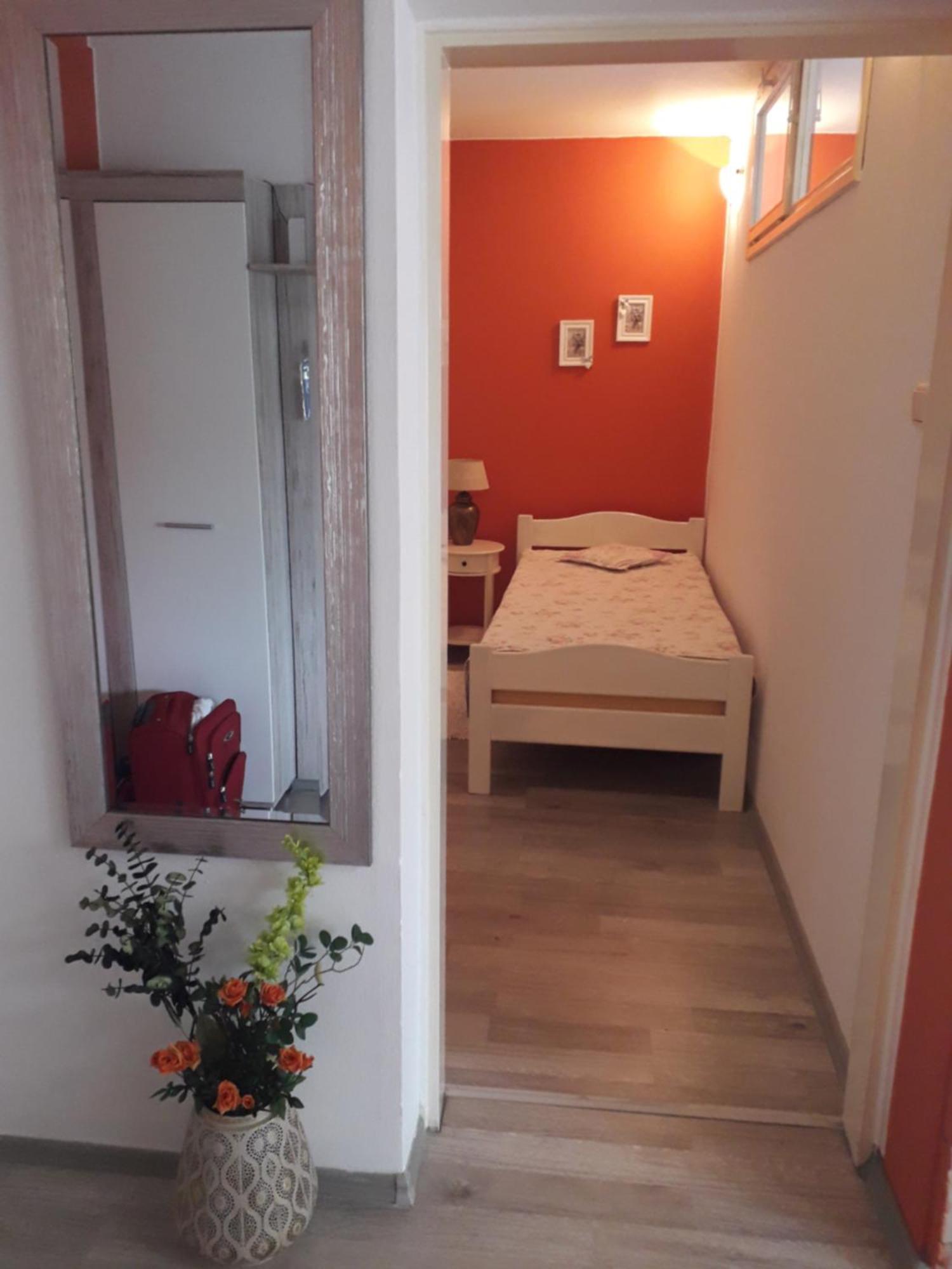 Apartman Drenovac 슬루니 외부 사진